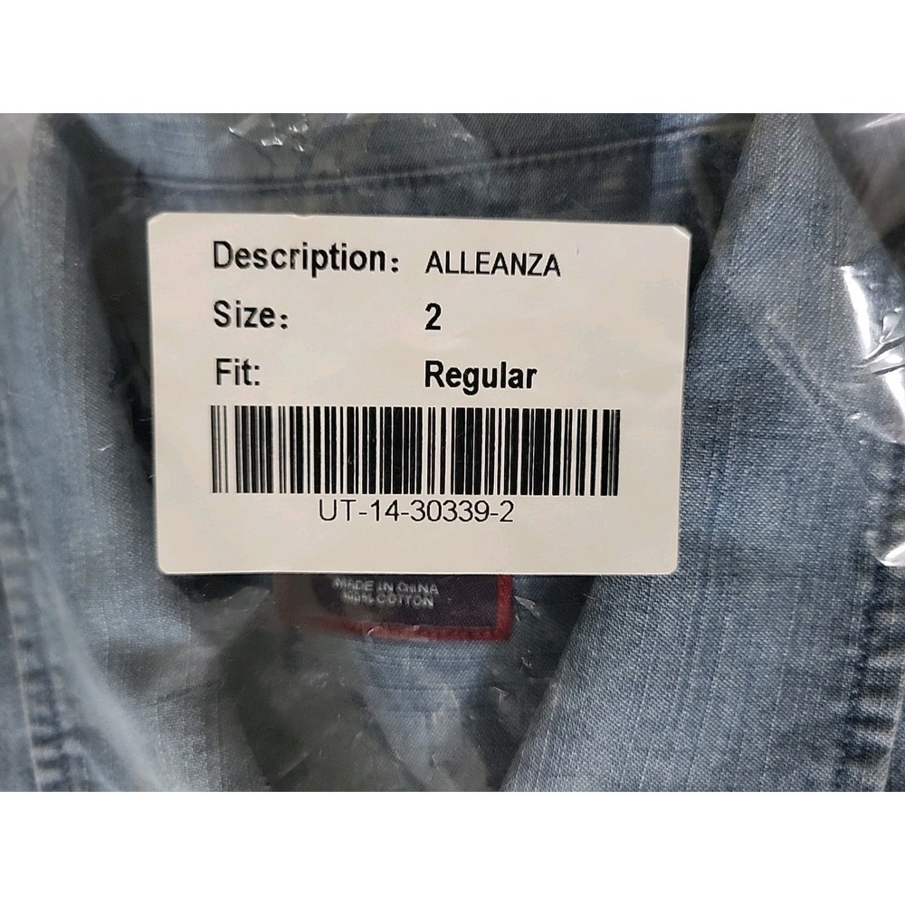 UNTUCKit 2 NWOT Cotton‎ Chambray Blue 2 Pockets Button-Up Shirt ALLEANZA - Picture 5 of 10
